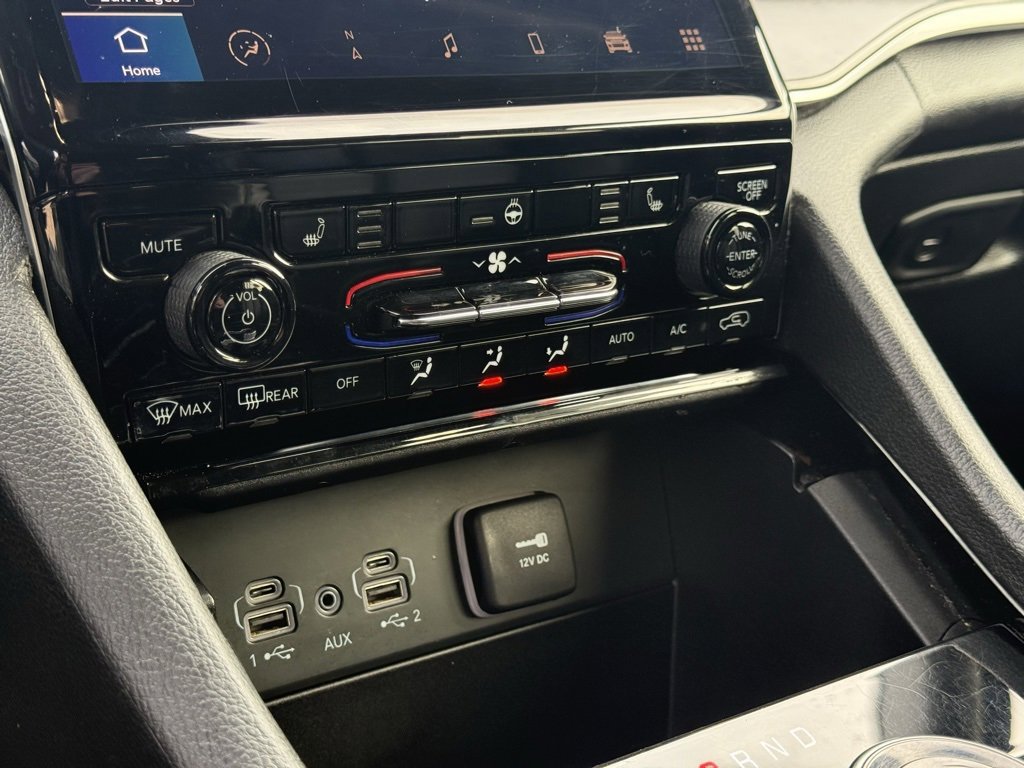 Used 2023 Jeep Grand Cherokee L Limited image 19