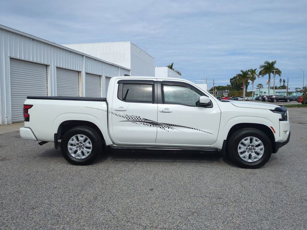 Certified 2022 Nissan Frontier SV image 4