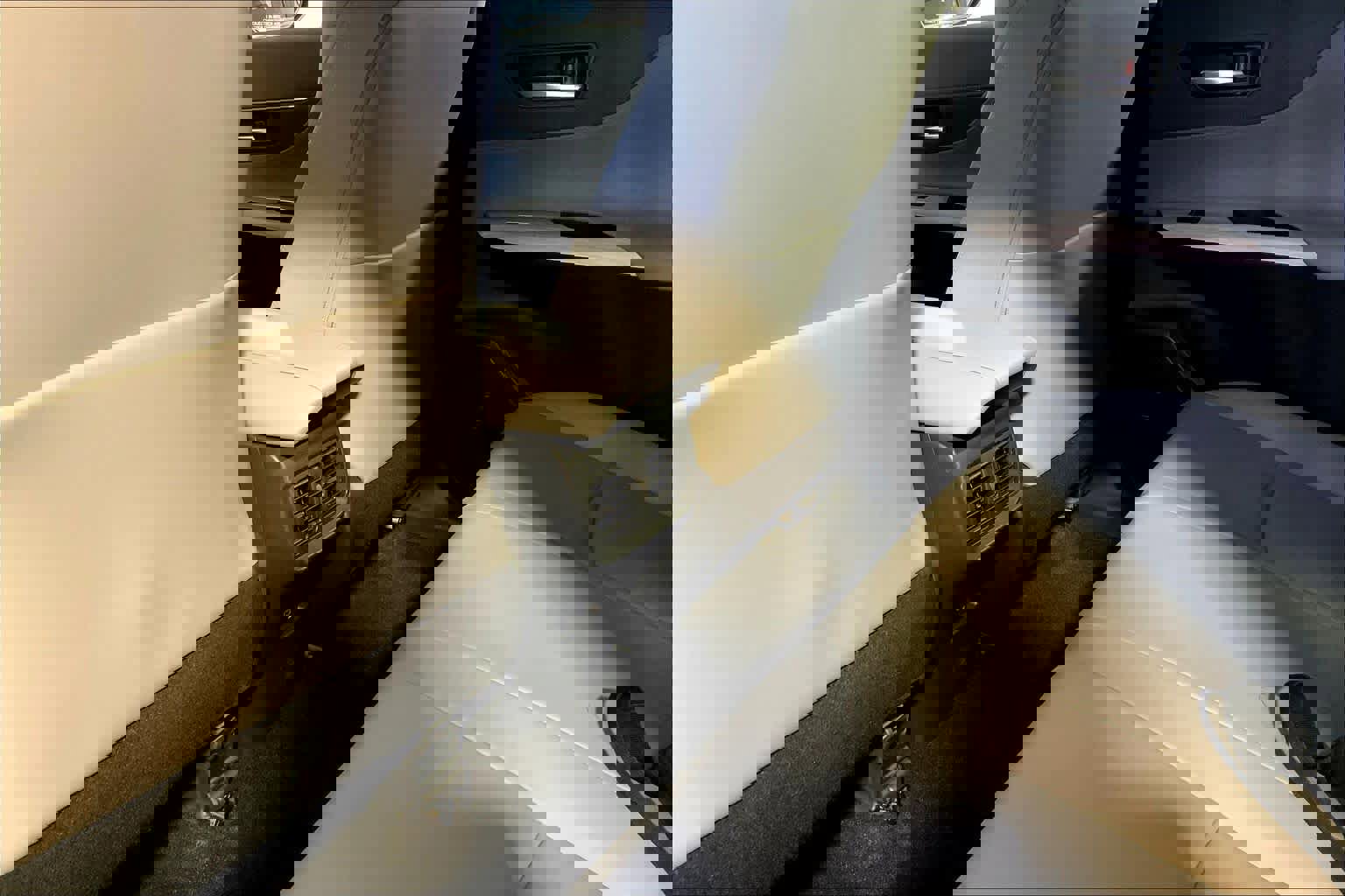 Used 2023 Toyota Venza XLE image 35