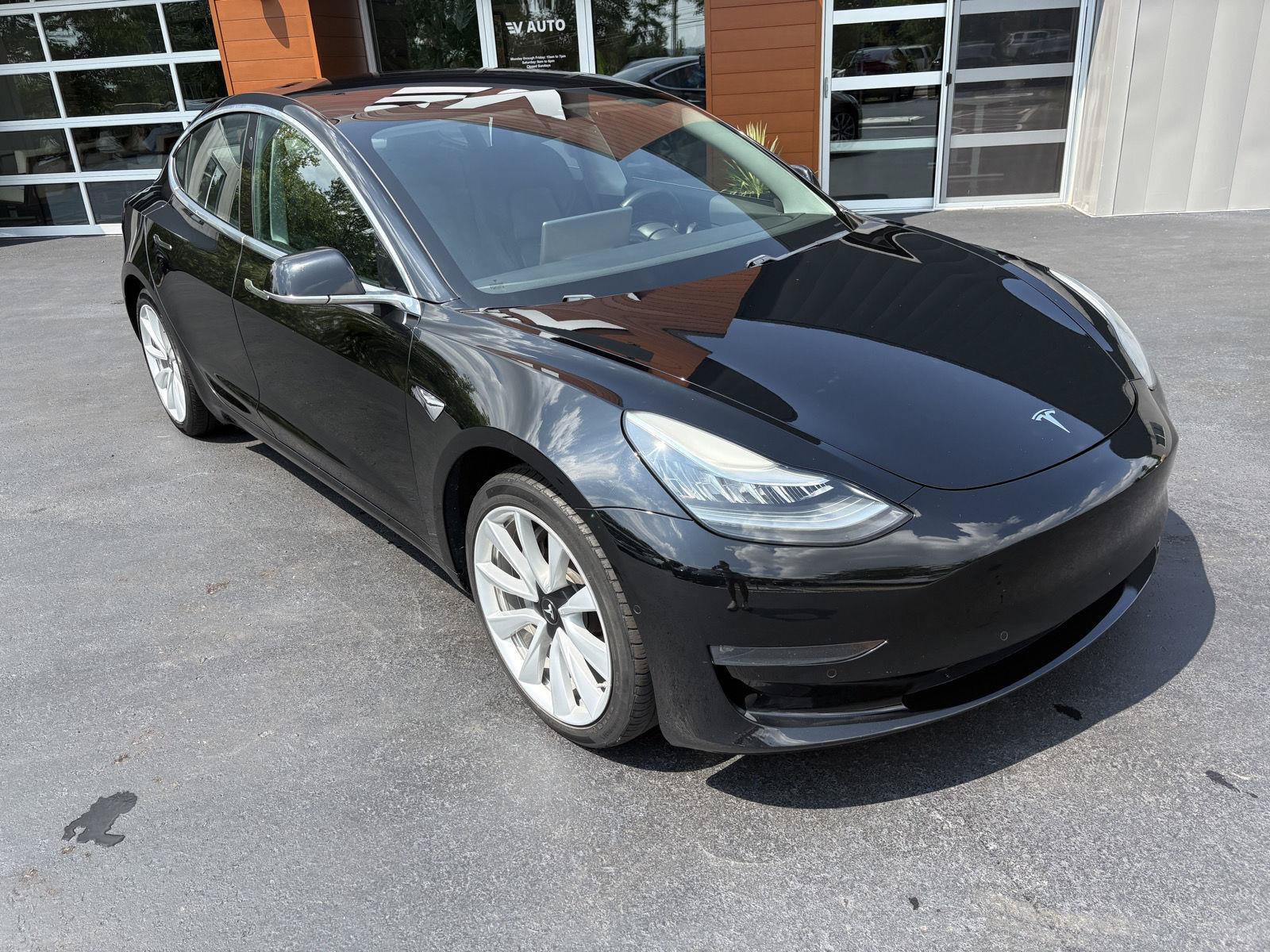 Used 2018 Tesla Model 3 Long Range AWD/4WD image 2