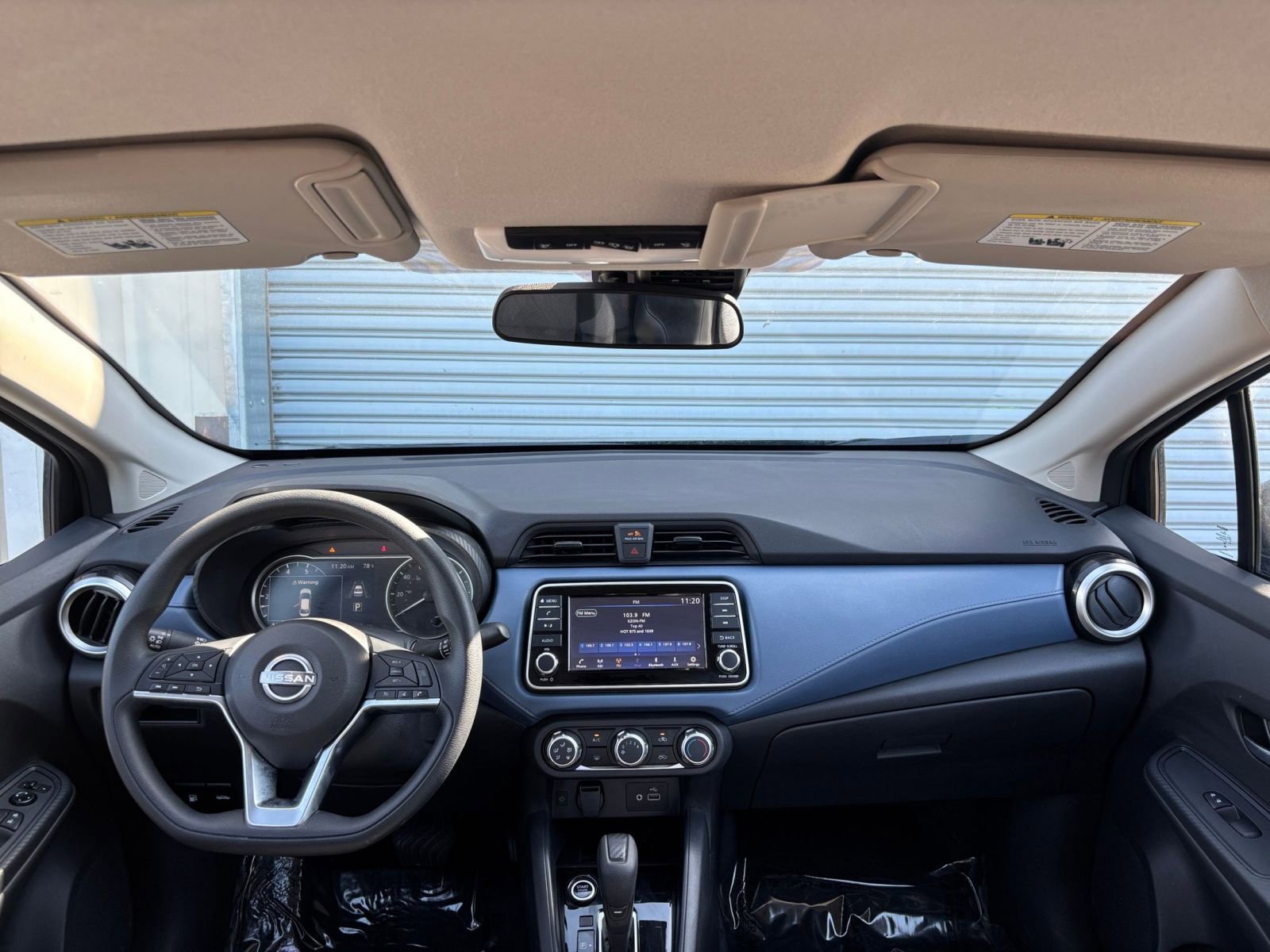 Used 2025 Nissan Versa SV FWD image 31
