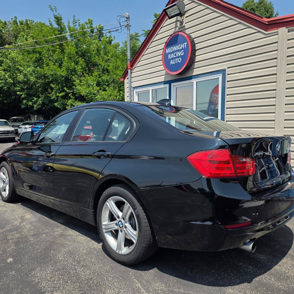 Used 2014 BMW 320i xDrive Sedan AWD/4WD image 12