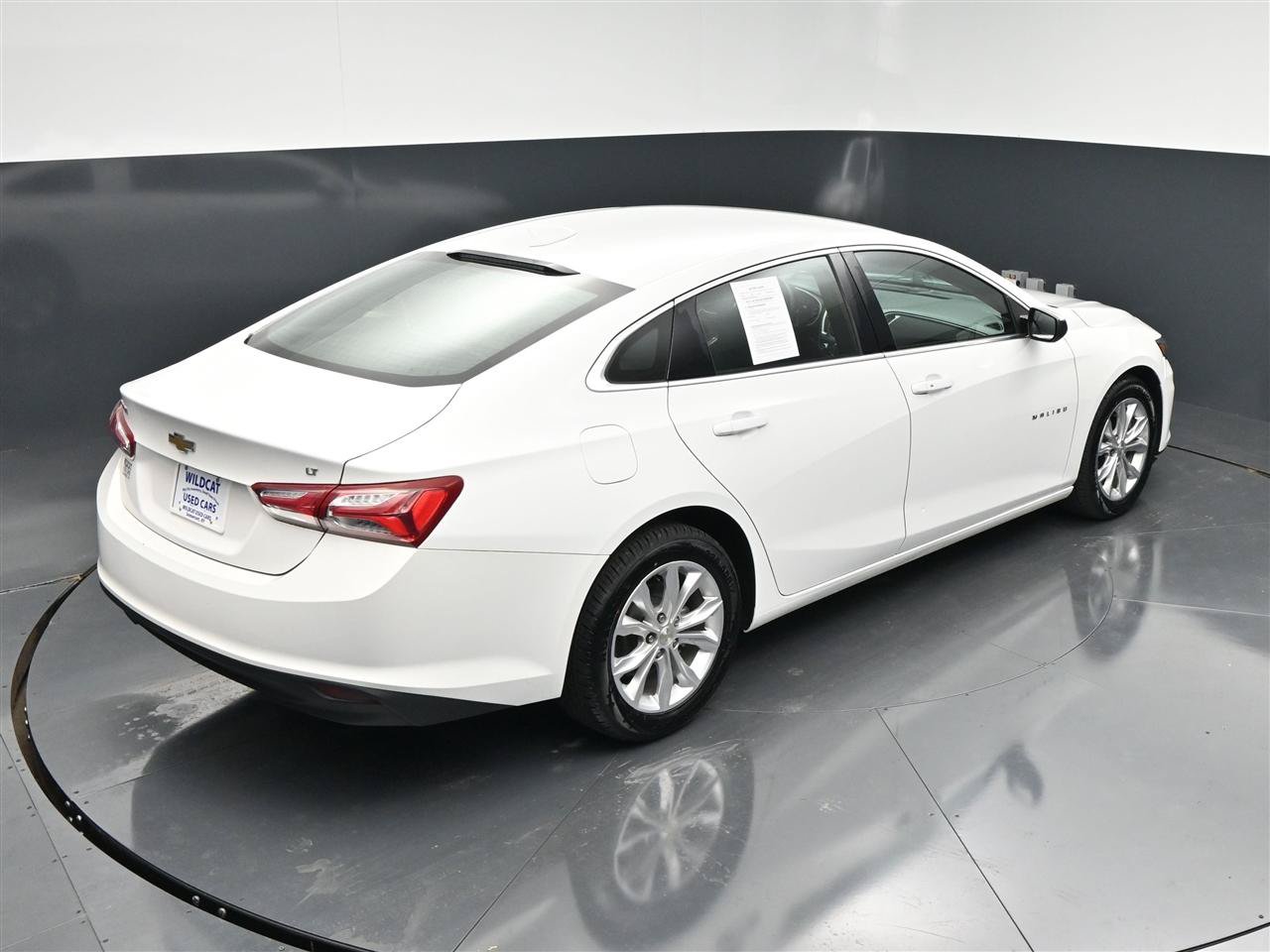 Used 2022 Chevrolet Malibu LT FWD image 24