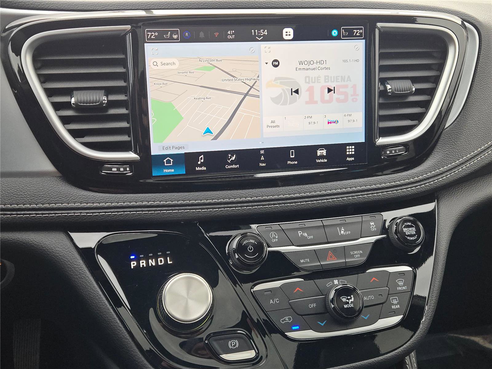 Used 2025 Chrysler Pacifica Limited w/ Uconnect Theater Family Group image 29