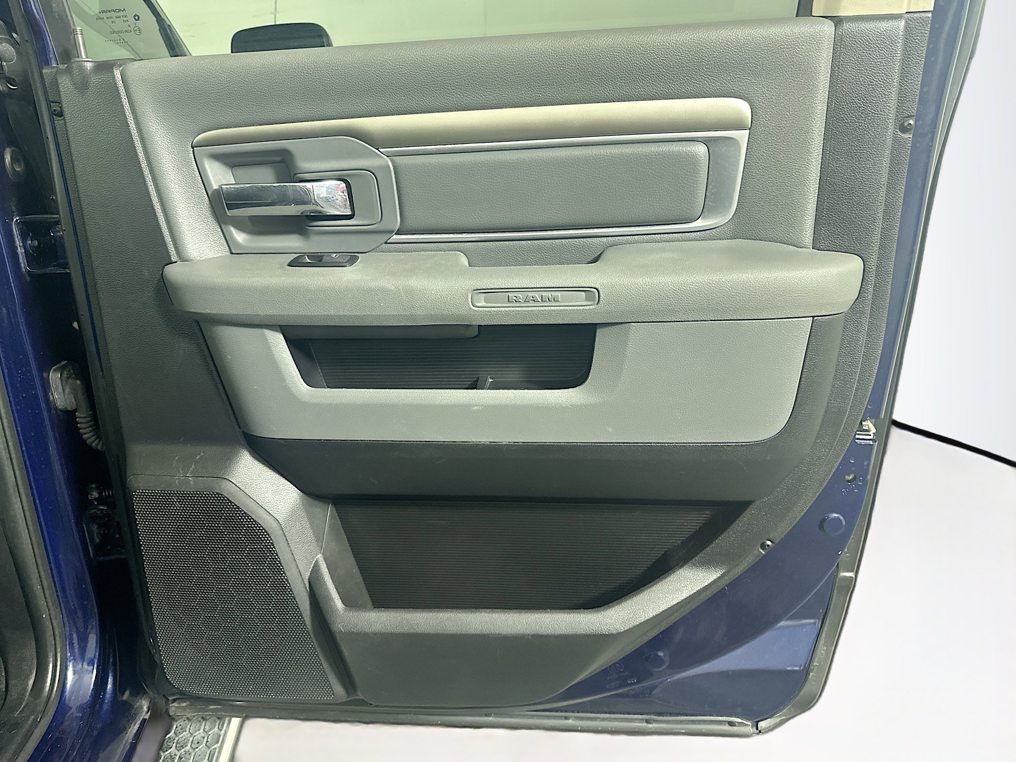 Used 2015 RAM 1500 Lone Star RWD image 30