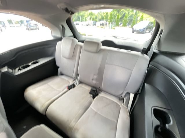 Used 2018 Honda Odyssey EX image 16
