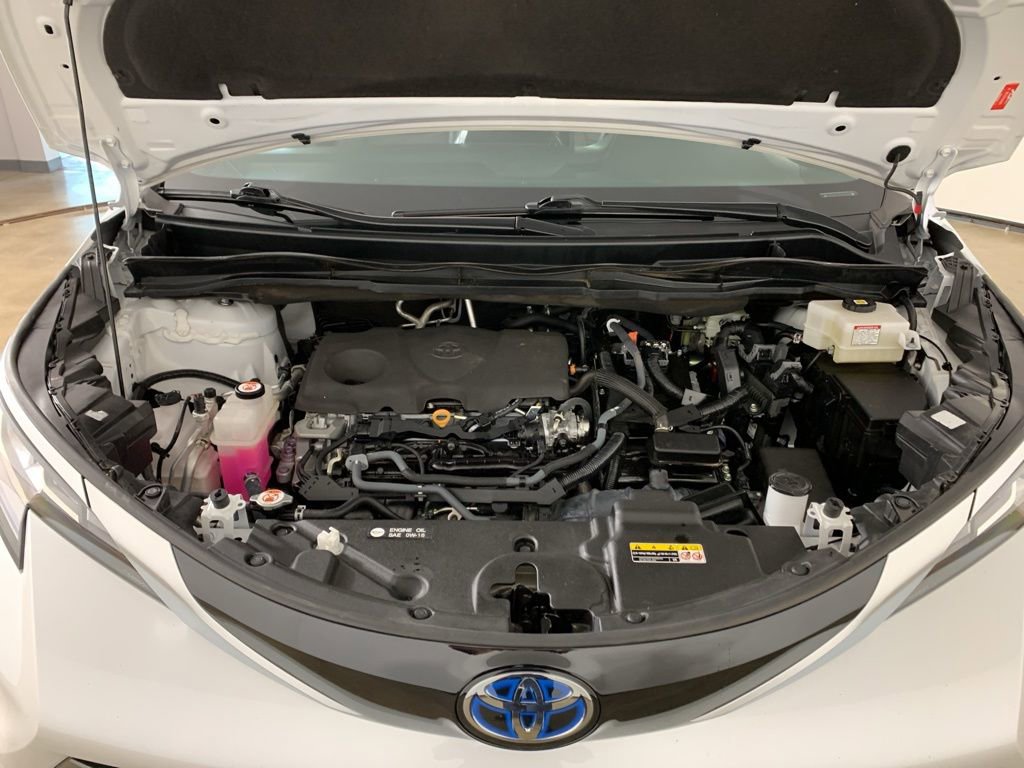 Used 2023 Toyota Sienna Limited FWD image 44