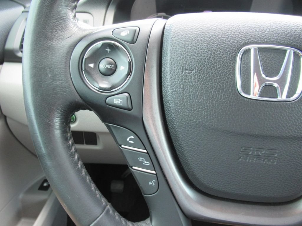 Used 2017 Honda Ridgeline RTL-T image 23