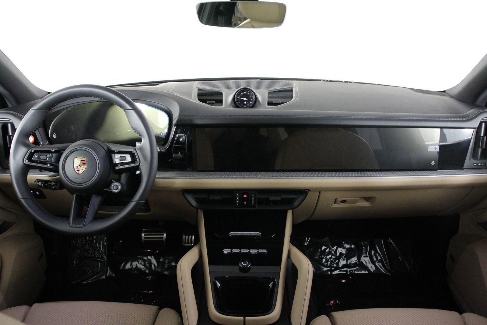 Certified 2025 Porsche Cayenne S image 11