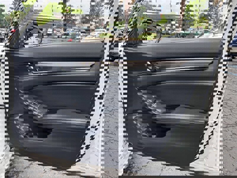 Used 2019 Honda Accord Sport image 14