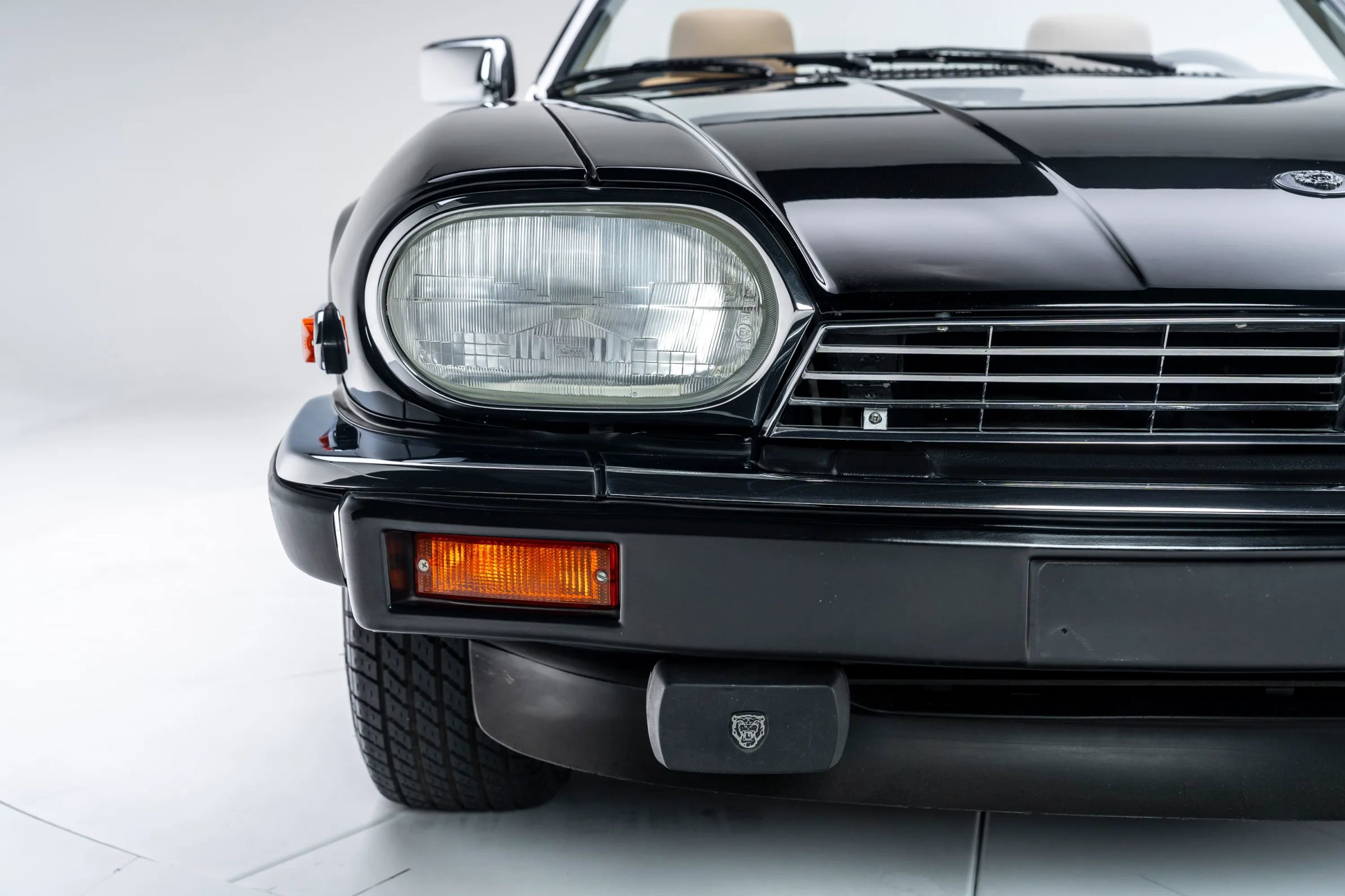 Used 1990 Jaguar XJS V12 Convertible RWD image 18