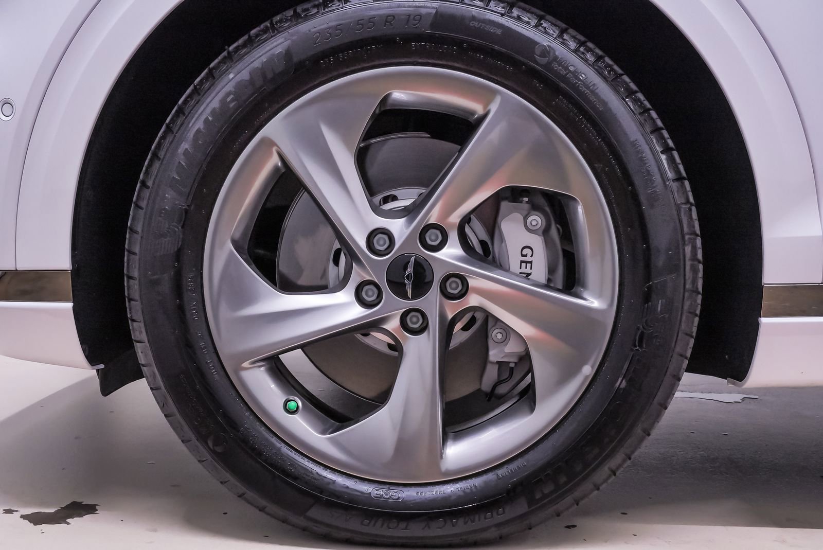 Certified 2026 Genesis GV70 2.5T Advanced image 27