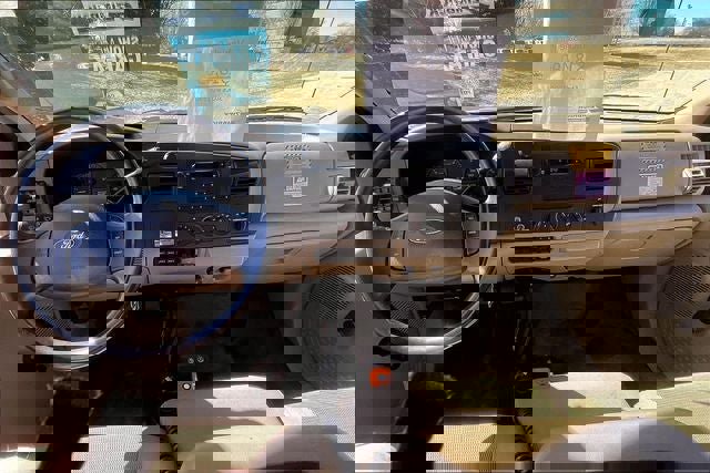 Used 2006 Ford F350 XL image 14