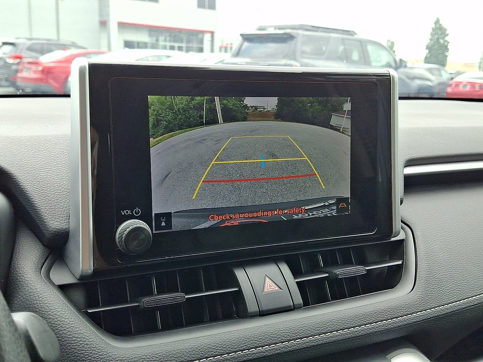Used 2023 Toyota RAV4 LE AWD/4WD image 19