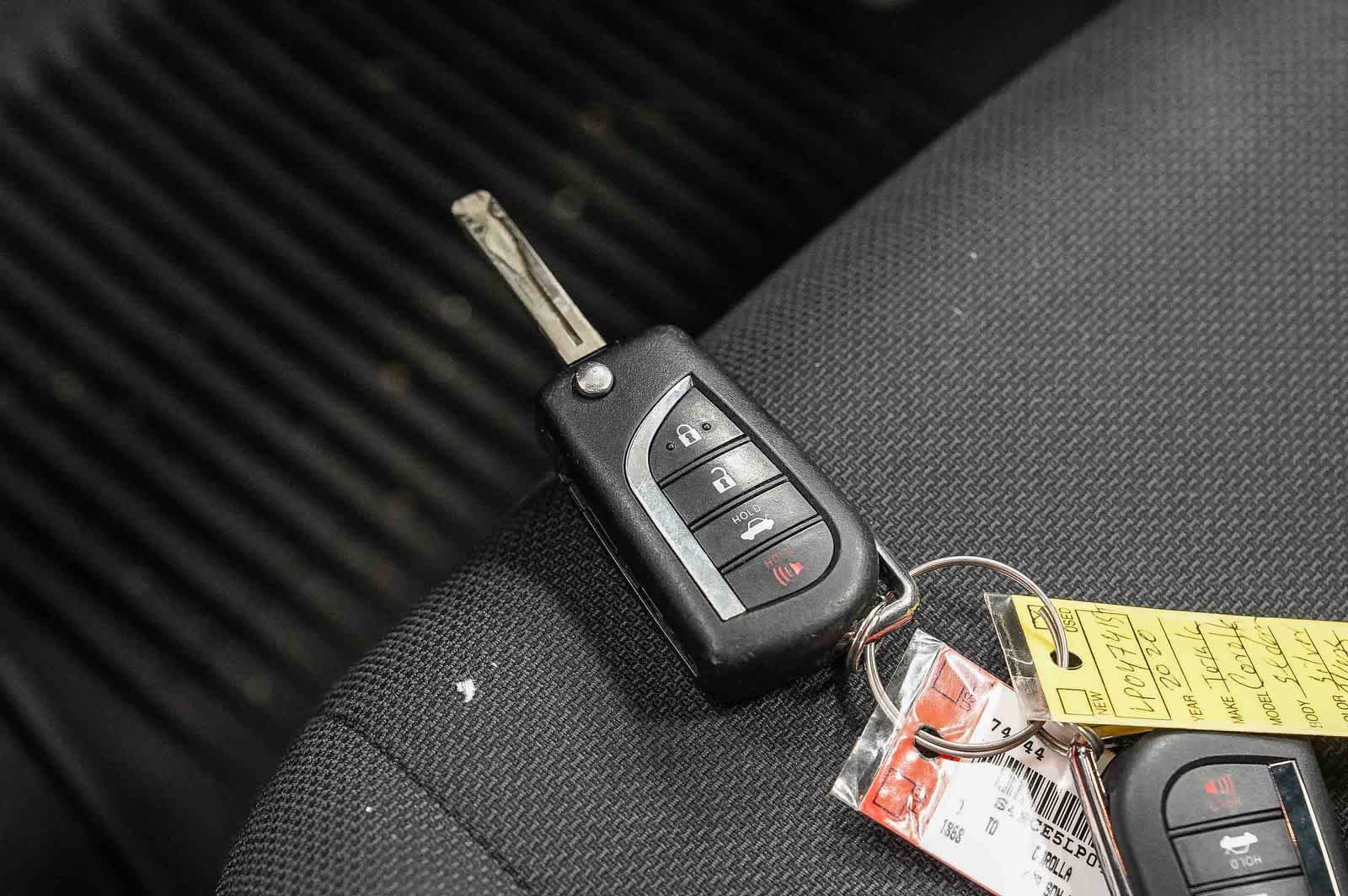 Used 2020 Toyota Corolla SE FWD image 26
