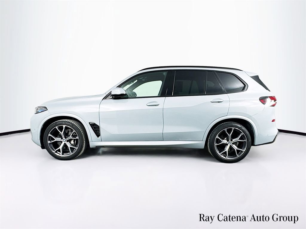 Used 2024 BMW X5 xDrive40i w/ Executive Package image 4