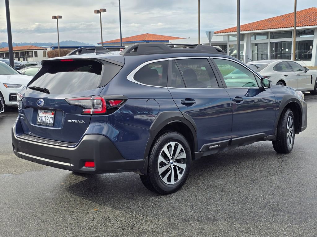 Used 2025 Subaru Outback Premium image 4