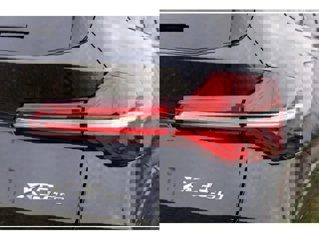 New 2026 BMW X3 xDrive30 w/ Premium Package image 6