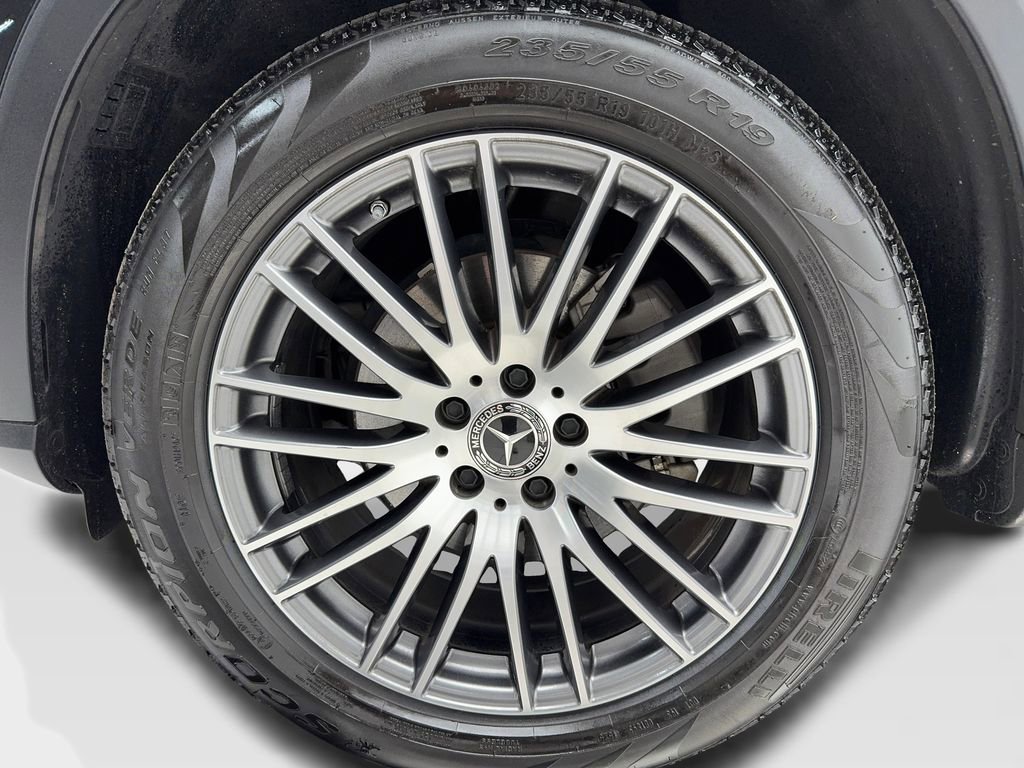 Used 2024 Mercedes-Benz GLC 300 4MATIC image 43