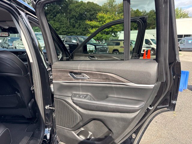 Used 2023 Jeep Grand Cherokee Limited AWD/4WD image 27
