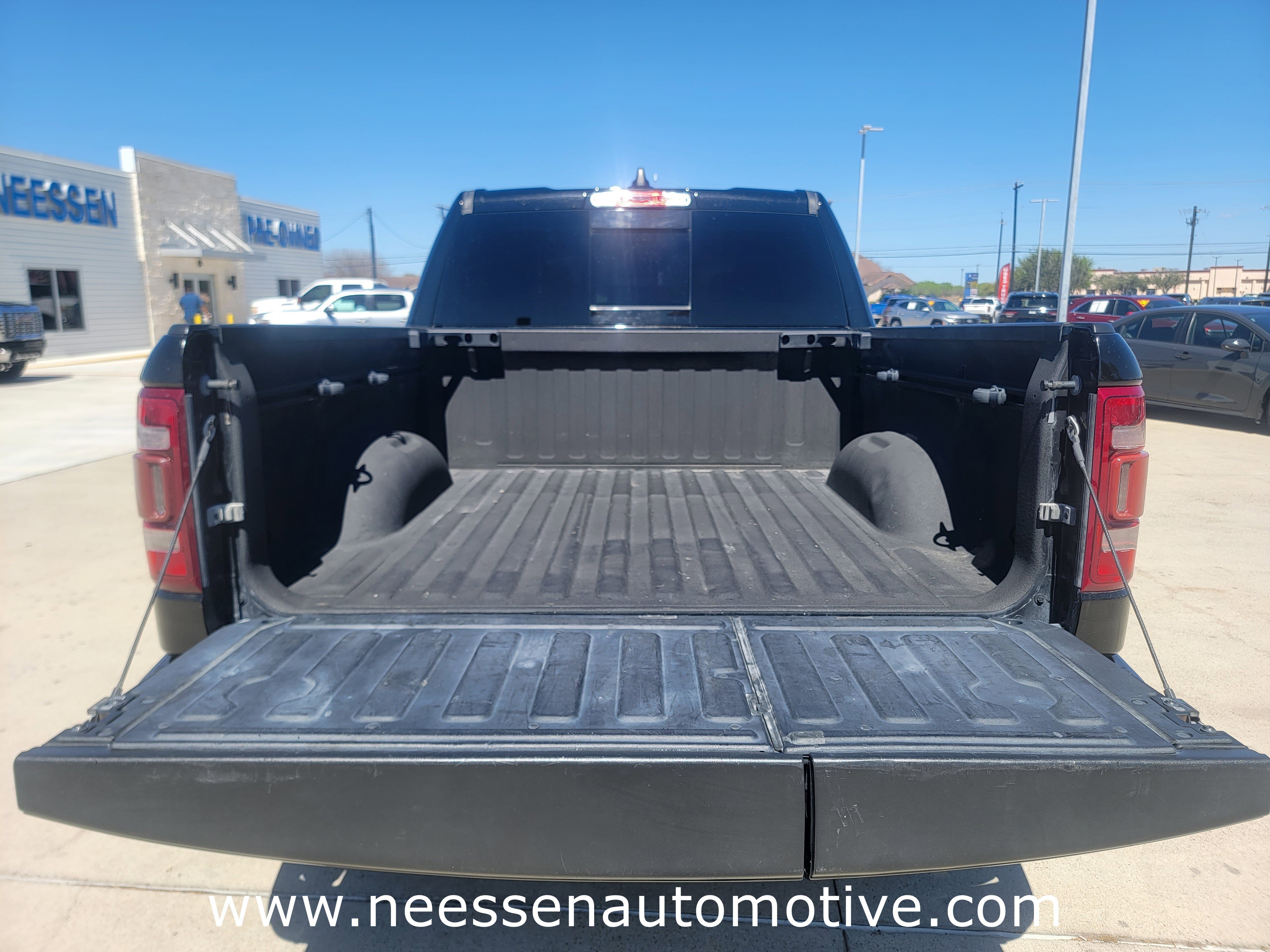 Used 2022 RAM 1500 Limited image 31