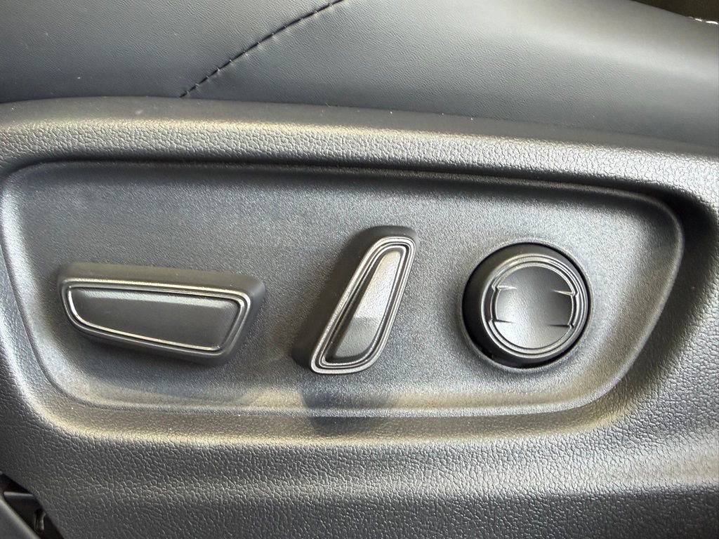 New 2026 Toyota C-HR image 18