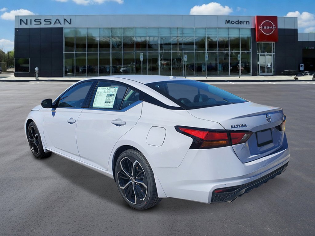 New 2026 Nissan Altima 2.5 SR FWD image 4