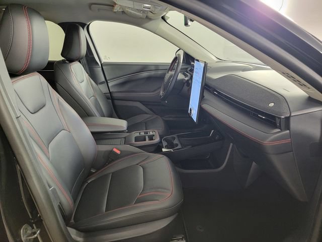 Used 2025 Ford Mustang Mach-E Premium w/ Sport Appearance Package AWD/4WD image 19