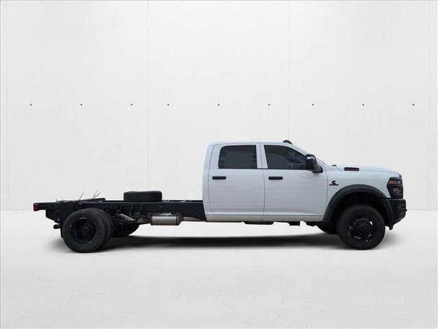 New 2025 RAM 5500 Tradesman AWD/4WD image 7