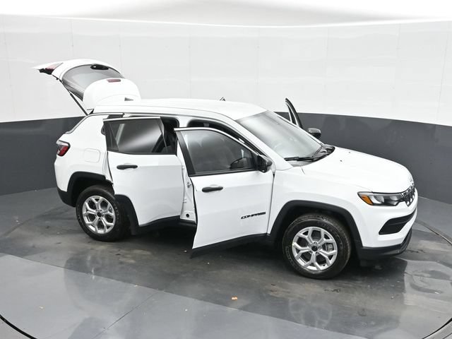 Used 2025 Jeep Compass Sport AWD/4WD image 50