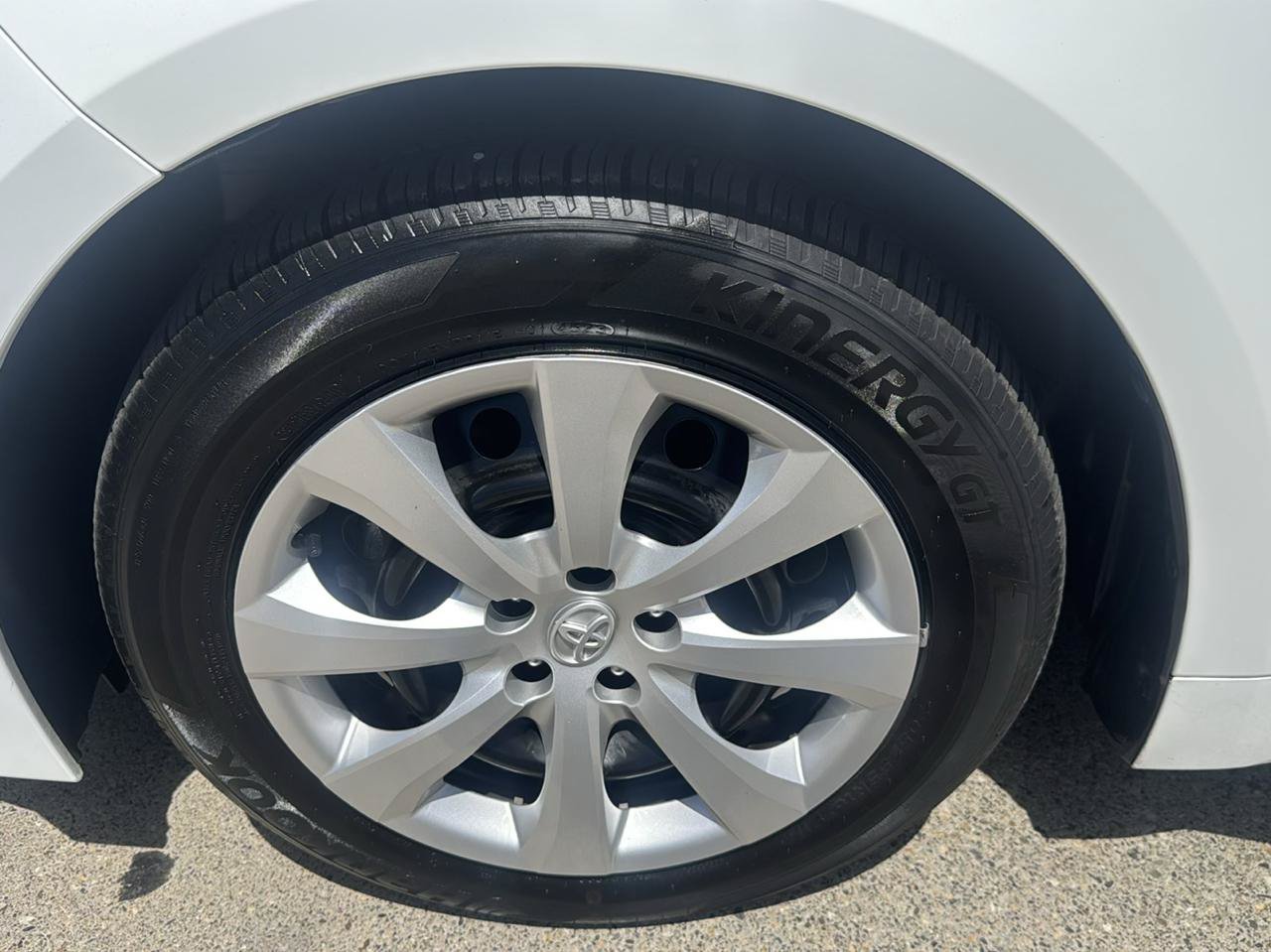 Used 2024 Toyota Corolla LE FWD image 9