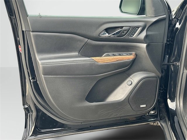 Used 2017 GMC Acadia Denali w/ Technology Package image 13