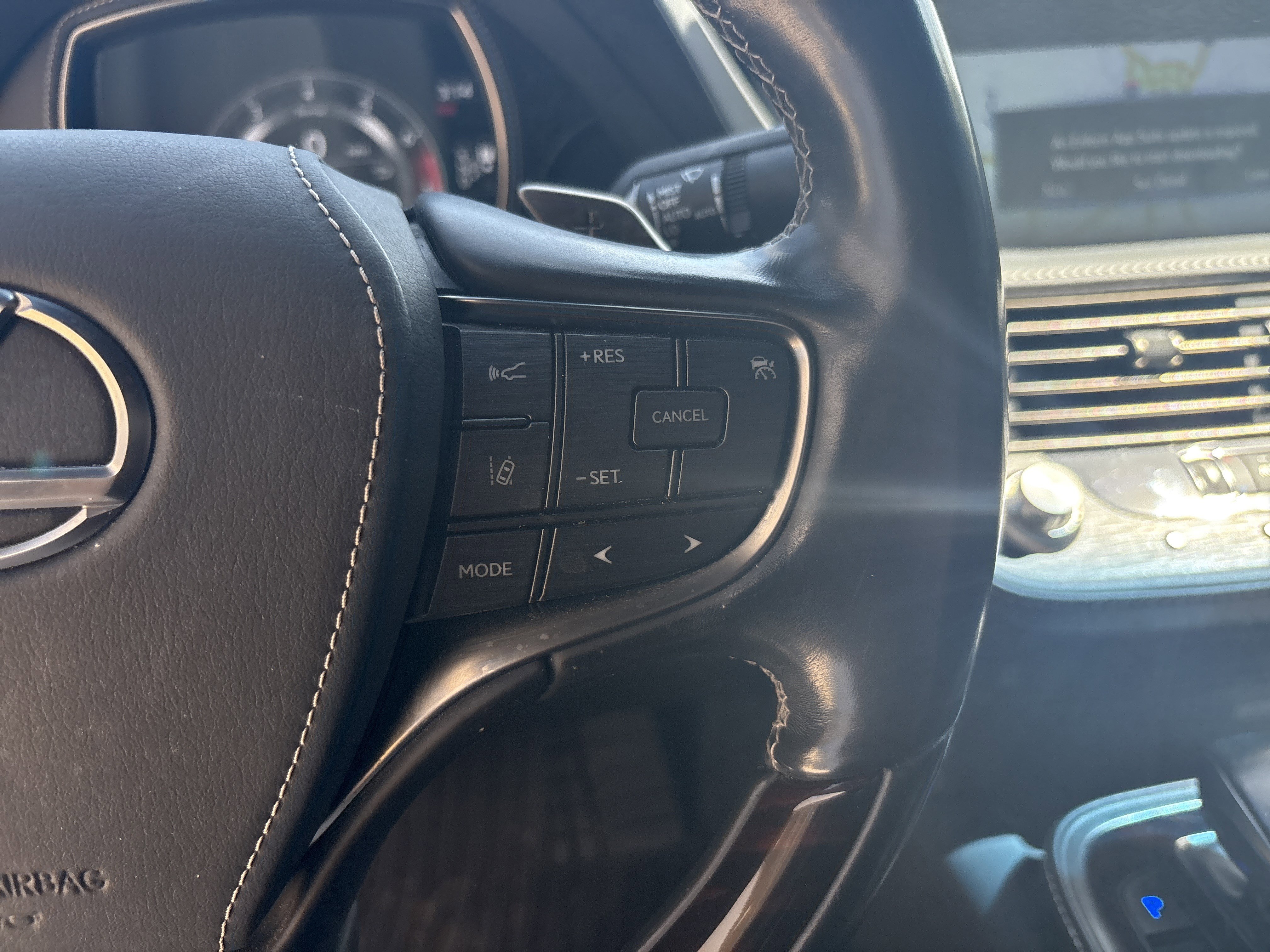 Used 2018 Lexus LS 500 AWD w/ Interior Upgrade Package image 20