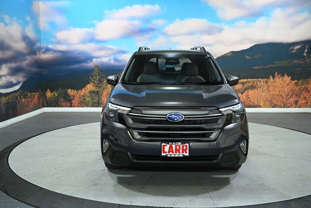 Used 2025 Subaru Forester Premium AWD/4WD image 3