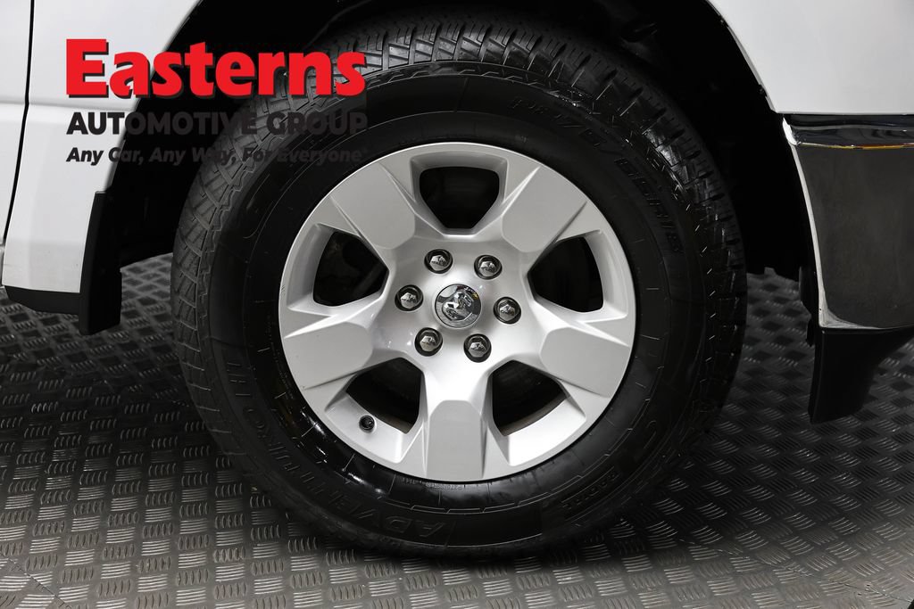 Used 2023 RAM 1500 Big Horn AWD/4WD image 32