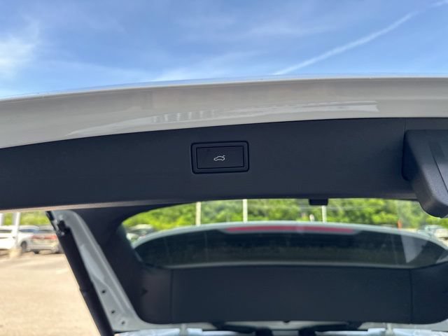New 2026 Volkswagen Tiguan SE AWD/4WD image 9