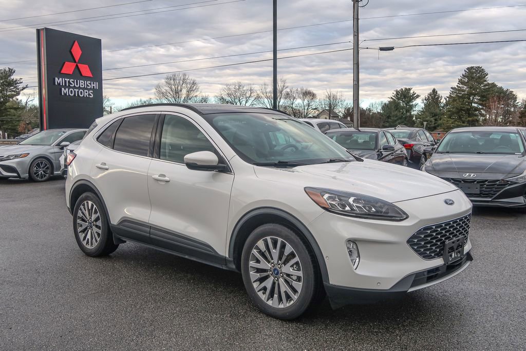 Used 2020 Ford Escape Titanium w/ Titanium Premium Package 2.0 image 1