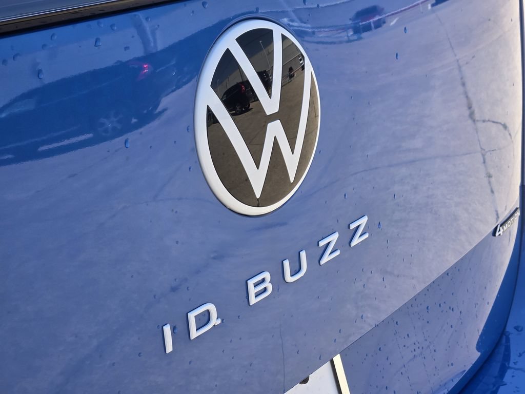 New 2025 Volkswagen ID. Buzz 1st Edition AWD/4WD image 7