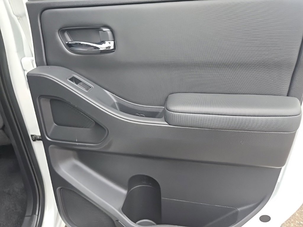 Used 2023 Nissan Frontier SV w/ Midnight Edition Package image 27