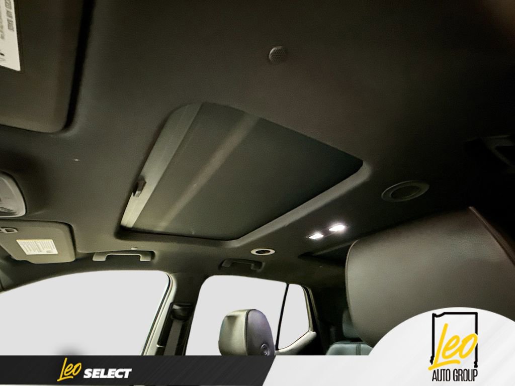 Used 2023 Chevrolet Traverse RS w/ LPO, Floor Liner Package AWD/4WD image 22