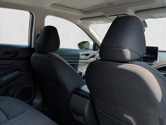 Used 2024 Nissan Altima 2.5 SV w/ SV Premium Package FWD image 23