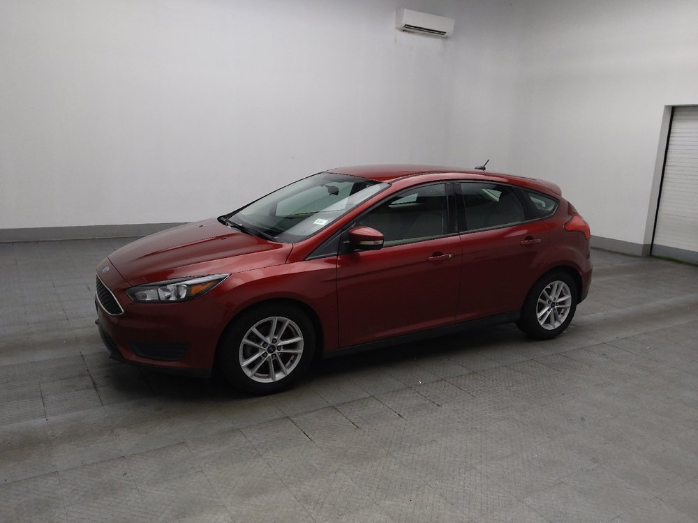Used 2017 Ford Focus SE FWD image 2