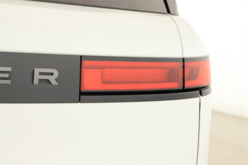 Used 2024 Land Rover Range Rover Sport Autobiography image 28