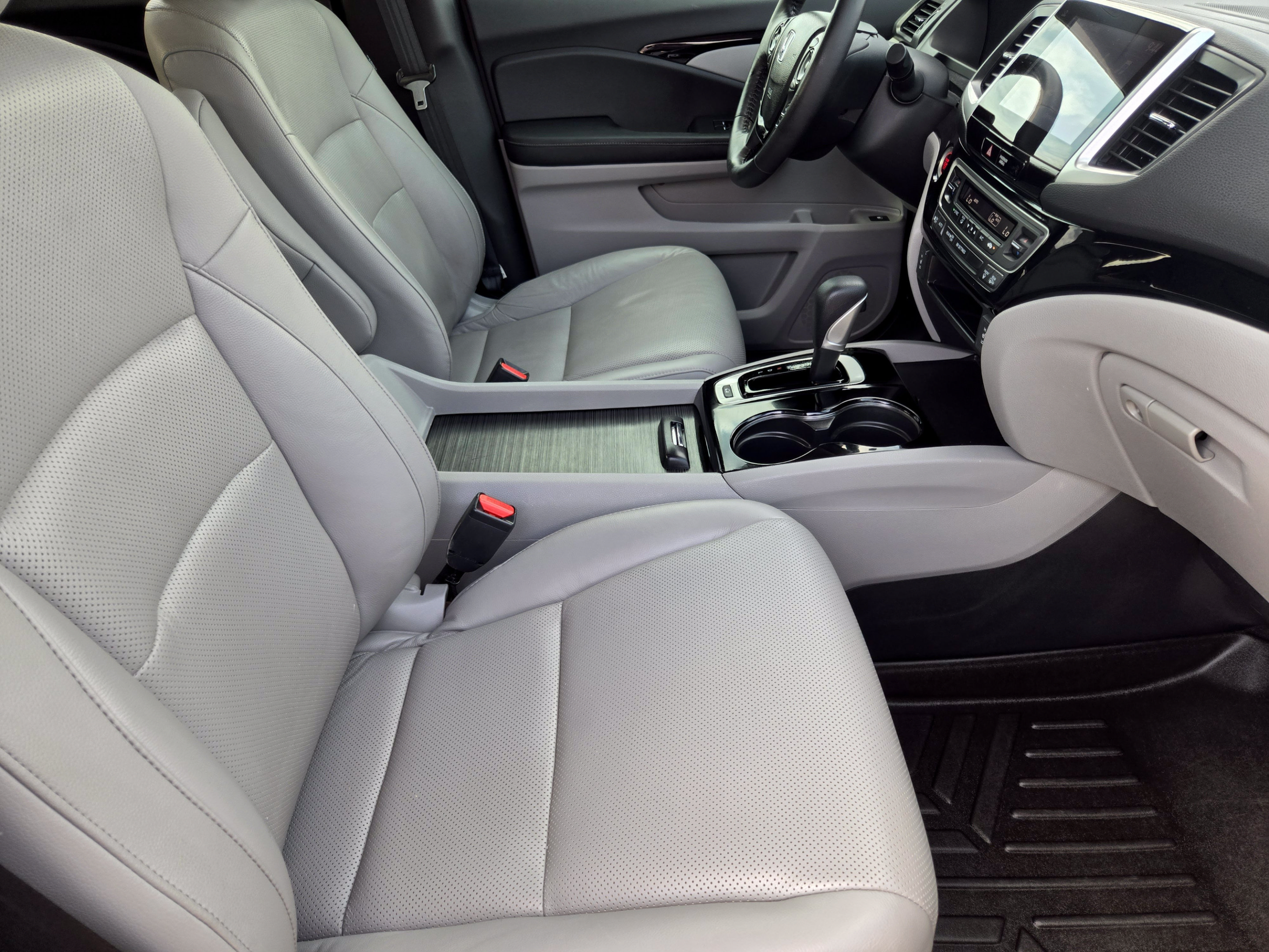 Used 2018 Honda Ridgeline RTL-E image 10