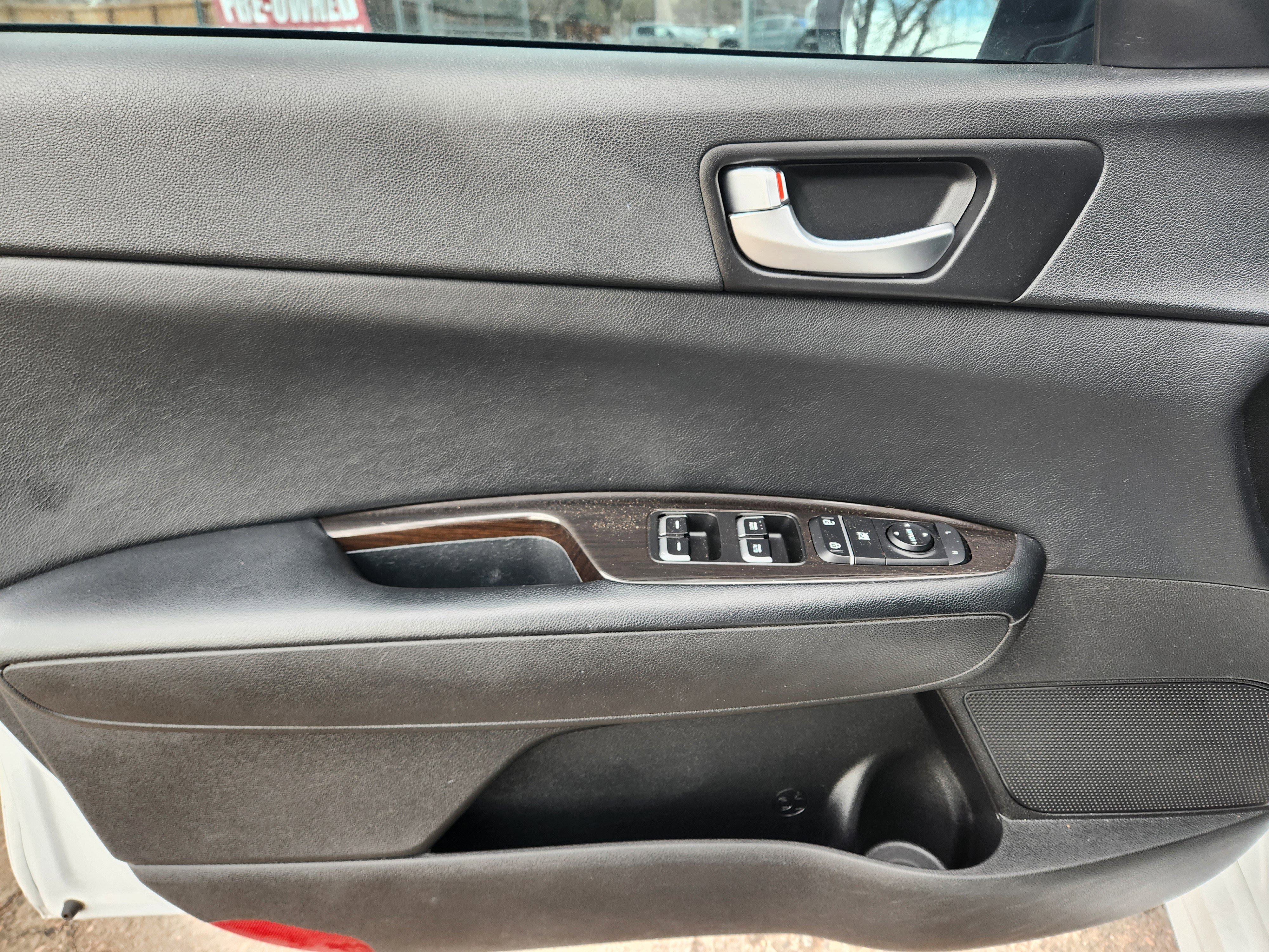 Used 2019 Kia Optima EX image 6