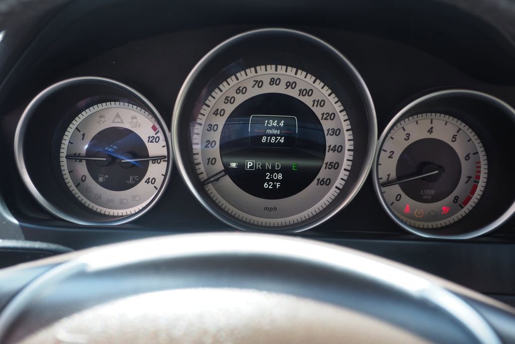 Used 2013 Mercedes-Benz C 250 Sedan image 24