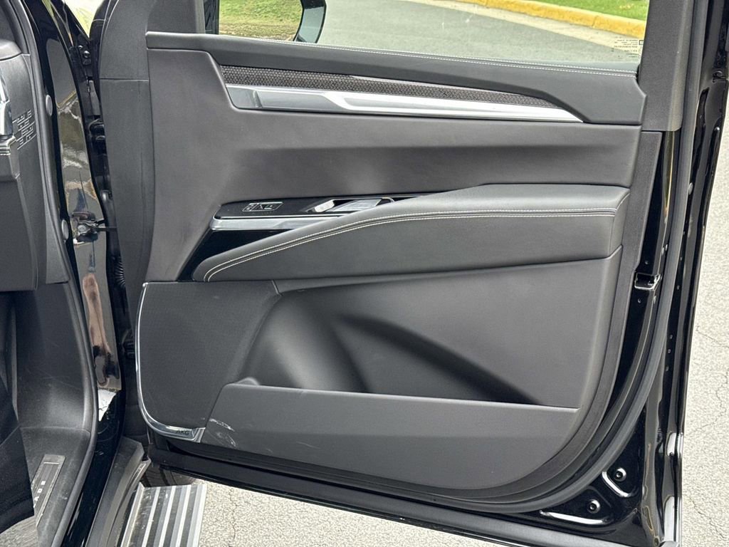 Used 2025 Cadillac Escalade V w/ LPO, Floor Liner Package image 26