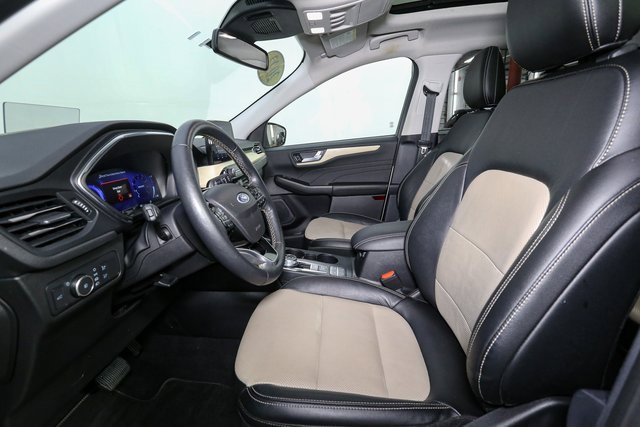 Used 2022 Ford Escape Titanium w/ Titanium Elite Package image 40