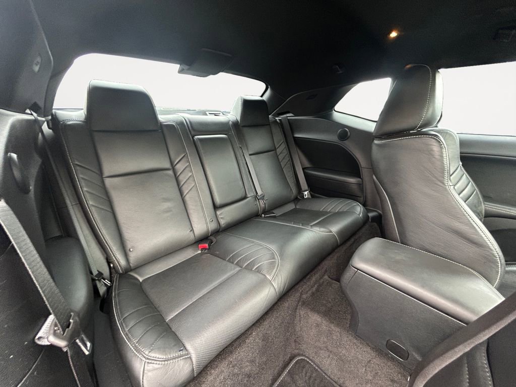 Used 2015 Dodge Challenger SRT Hellcat image 12