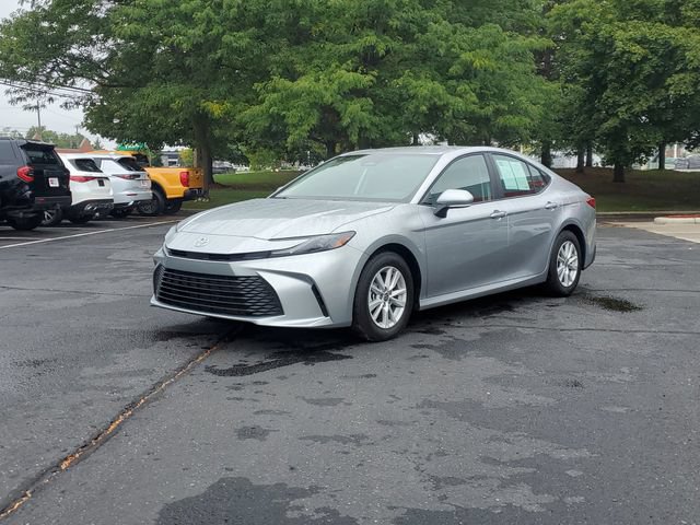 Used 2026 Toyota Camry LE w/ Convenience Package FWD image 2